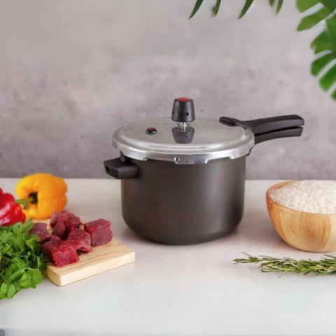 Panela De Pressão 4,5 Litros Preto- Fechamento Externo