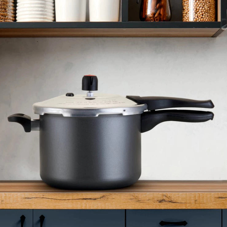 Panela De Pressão 4,5 Litros Preto- Fechamento Externo